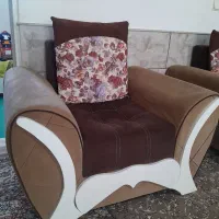 مبل ۷ نفره همراه میز جلو مبلی و ۳ عدد عسلی