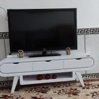 میز تلویزیون کلاسیک