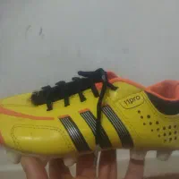 کفش زیبا و با کیفیت در حد نو