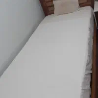 تخت و تشک در حد نو