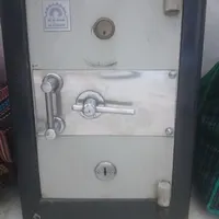 گاو صندوق قدیمی