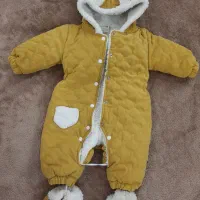 کاپشن سرهمی کرکدار ، کلاهدار با جوراب