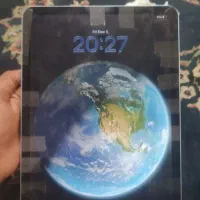 تبلت به پاین نگا کنید