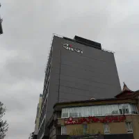 استخدام نیروی خدمات