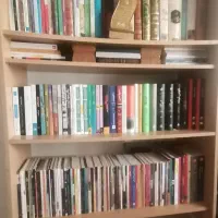 کتابخانه جادار|کتابخانه، شلف، قفسه‌های دیواری|اندیشه, اندیشه فاز ۱|دیوار