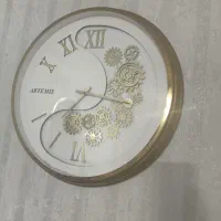 ساعت دیواری