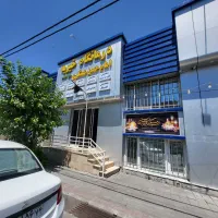 کارشناس بینایی سنجی خانم