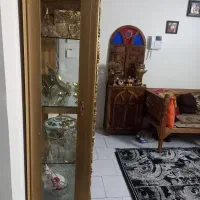 بوفه چوبی طلایی رنگ تاج دار|بوفه، ویترین، کنسول|تهران, شهرک دریا|دیوار