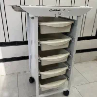 ترولی فلزی  آرایشگاهی سینی استیل درحد نو|آرایشگاه و سالن‌های زیبایی|اصفهان, باغ دریاچه|دیوار