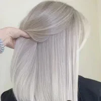 مدل باهزینه مواددرمرکزتخصصی رنگ وکراتین فقط ۱۰ نفر