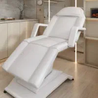 استخدام پزشک با پروانه/ ولیعصر