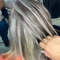 کاشت‌ناخن‌لیفت‌مژه‌ابرو‌پروتئین‌موکاشت‌مژه‌لایت|خدمات آرایشگری و زیبایی|تبریز, |دیوار