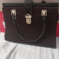 کیف|کیف، کفش، کمربند|اصفهان, باغ گلها|دیوار