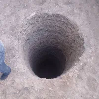 چاه کن مغنی کنده کاری