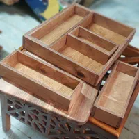 داخل کشویی نظم دهنده ثابت و ۵ قسمتی چوبی|آب‌چکان و نظم‌دهنده ظروف|اصفهان, خلیل آباد|دیوار