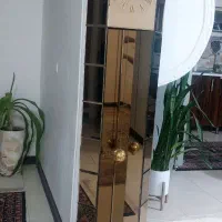 ساعت  ایستاده