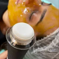 پاکسازی پوست تخصصی