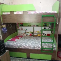 تخت دو طبقه کودک و نوجوان در حد نو