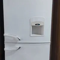 یخچال خیلی تمیز بدون مشکل