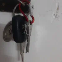 ۶عدد کلید با یک عدد روموت گم شده