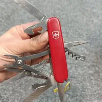 ویکتورینوکس پانزده کاره