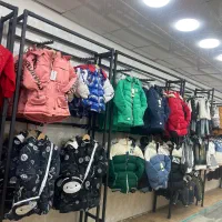 فروشنده خانم