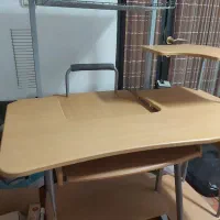 میز کامپیوتر درحدنو،کاملا تمیز