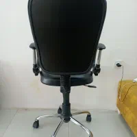 صندلی جکدار گردان|صندلی و نیمکت|قم, باغ کرباسی|دیوار