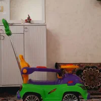 ماشین بچه|اسباب‌‌بازی|بردسکن, |دیوار