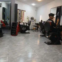 استخدام آرایشگر مرد