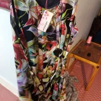 پارچه نخی لباس نو نو و6متر دارم وپرده لباس مبل|حراج|محمدشهر, ولدآباد|دیوار