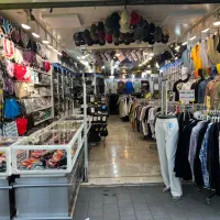 فروشنده پوشاک