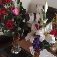 مقداری گل تزیینی و رومیزی ایستاده|گل مصنوعی|ارومیه, |دیوار