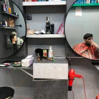 دکور ارایشگاه|آرایشگاه و سالن‌های زیبایی|مشهد, شهید معقول|دیوار