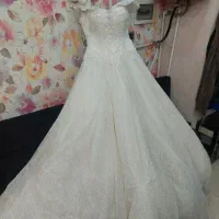 لباس عروس|لباس|لاهیجان, شهید آوینی|دیوار