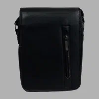 کیف مشکی گمشده