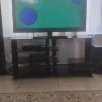 میز تلوزیون شیشه ای