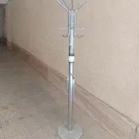 رخت آویز ایستاده
