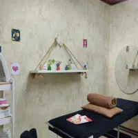 پاکسازی و فیشال تخصصی پوست(ویژه بانوان)