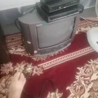 دو عدد دیجیتال 600 ویک عدد تلوزیون 550|تلویزیون و پروژکتور|قم, انصار‌الحسین|دیوار