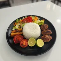 نیروی خدماتی کافه رستوران فیت کلاب|استخدام خدمات فروشگاه و رستوران|شهریار, شهریار|دیوار