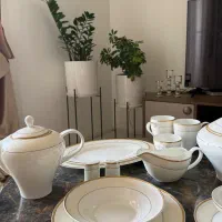 سرویس چینی - ساخت آلمان - ۱۸ نفره -قیمت ۱۵ میلیون