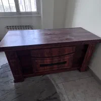 میز اداری کاملا نو
