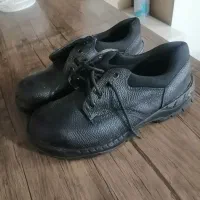 کفش ایمنی|کیف، کفش، کمربند|رباطکریم, مسکن مهر آبشناسان|دیوار