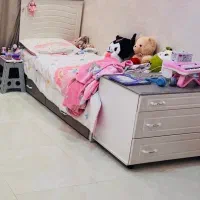 تخت نوجوان طوسی سفید