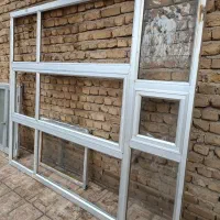 پنجره و روشنایی در حد نو