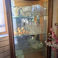 بوفه ایستاده چوبی طلایی تمیز و سالم