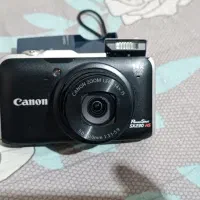 یک عدد دوربین کانون ژاپن اصل