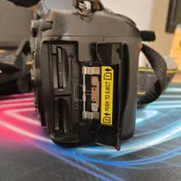 دوربین نیکون D7000 درجه یک|دوربین عکاسی و فیلمبرداری|شیراز, شهرک گلستان|دیوار