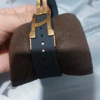 ساعت هابلوت|ساعت|دوگنبدان, |دیوار